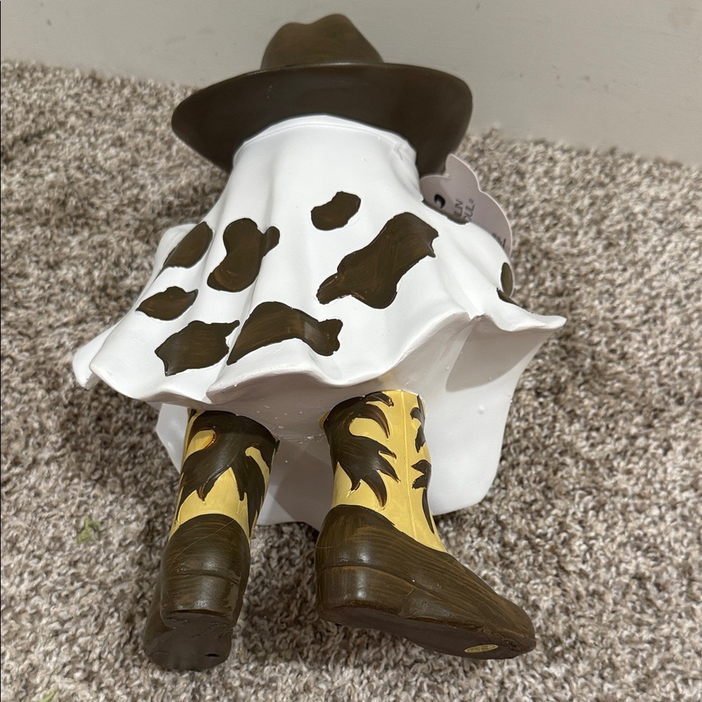 Cowboy Ghost Figurine - Brown and White - Picture 6 of 10